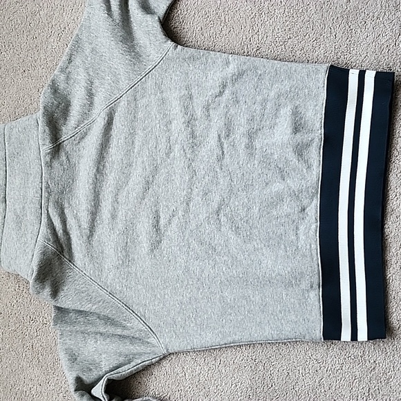 Evereve Presley Varsity Funnel Neck - Picture 5 of 8